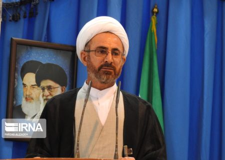 دشمنان در تلاش‌اند  که بازاریان را با اهداف شوم خود همراه کنند