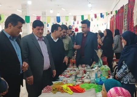 برگزاری نمایشگاه سه‌روزه صنایع‌دستی به مناسبت دهه مبارک فجر در شهرستان مهران ایلام