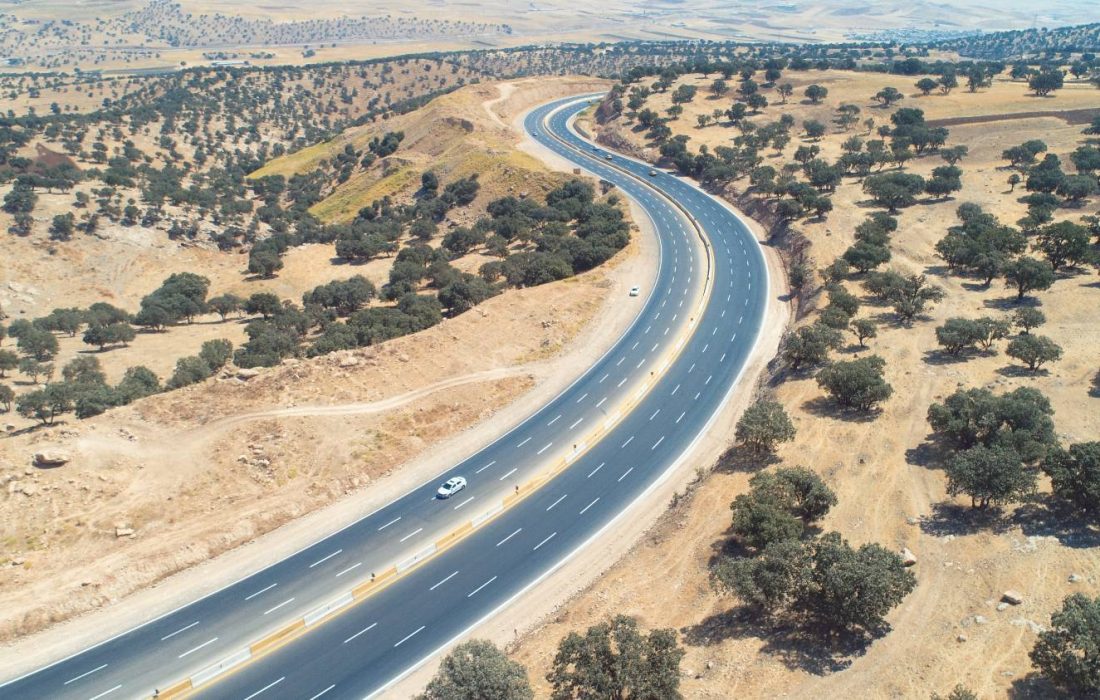 ایمن‌سازی محورهای منتهی به مرز مهران با اجرای عملیات خط‌کشی در آستانه اربعین حسینی