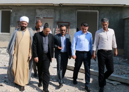 روند اجرای پروژه ۵۰ واحدی طرح خانه امید مهران پیگیری شد